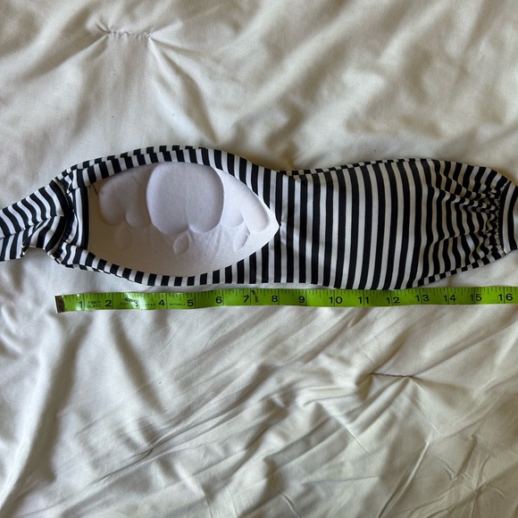 Striped black and white two piece bathing suit bikini - Picture 5 of 7